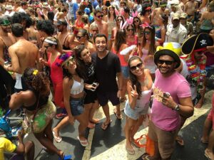 Healdsburg & Russian River Valley Transport wine tasting driver Explore Boutique Pinot Noir Estates in Comfort (707)536-1939